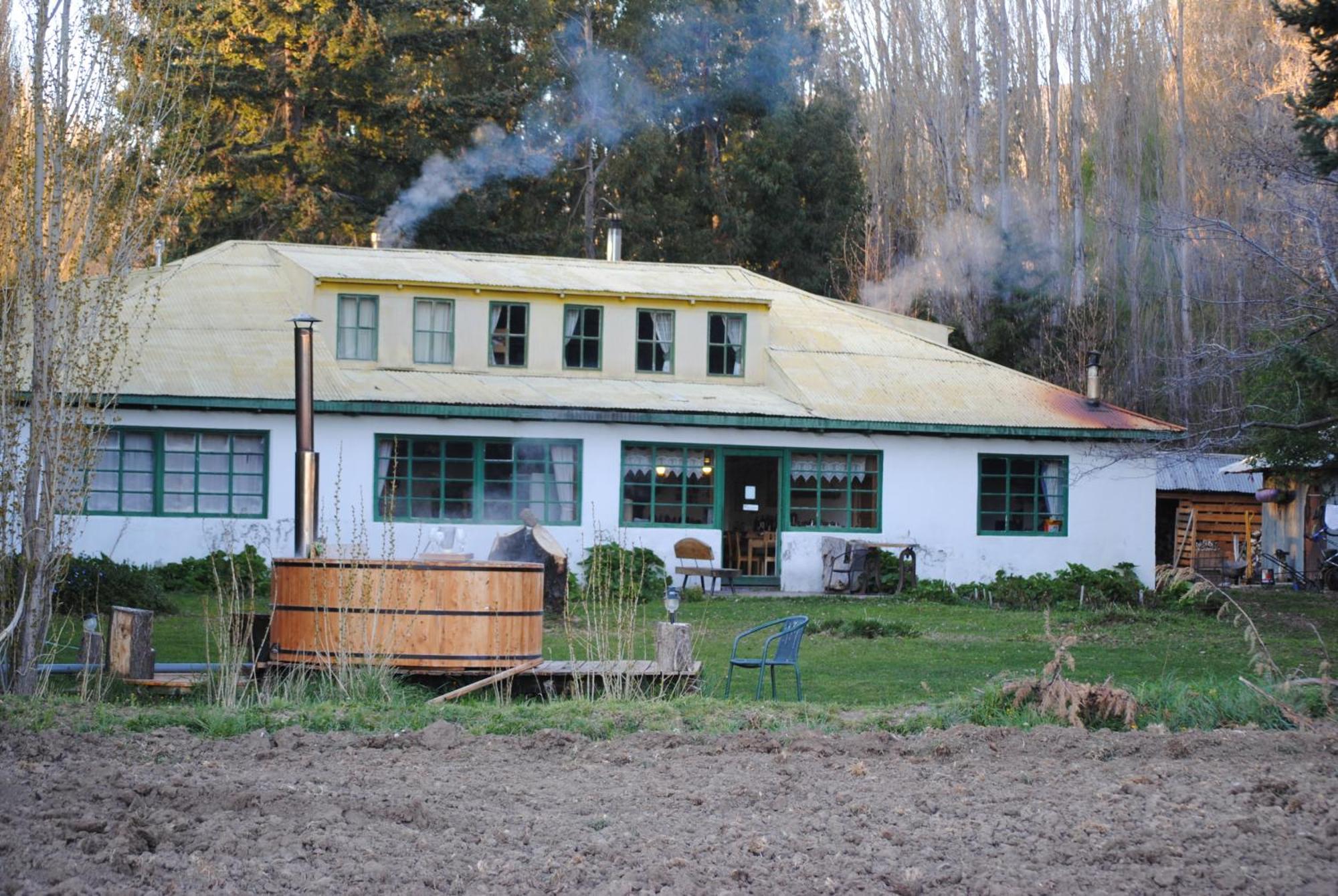 Hosteria De La Patagonia Chile Chico Exteriör bild